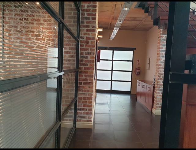 2,077M² SHOWROOM SOLD IN NDABENI